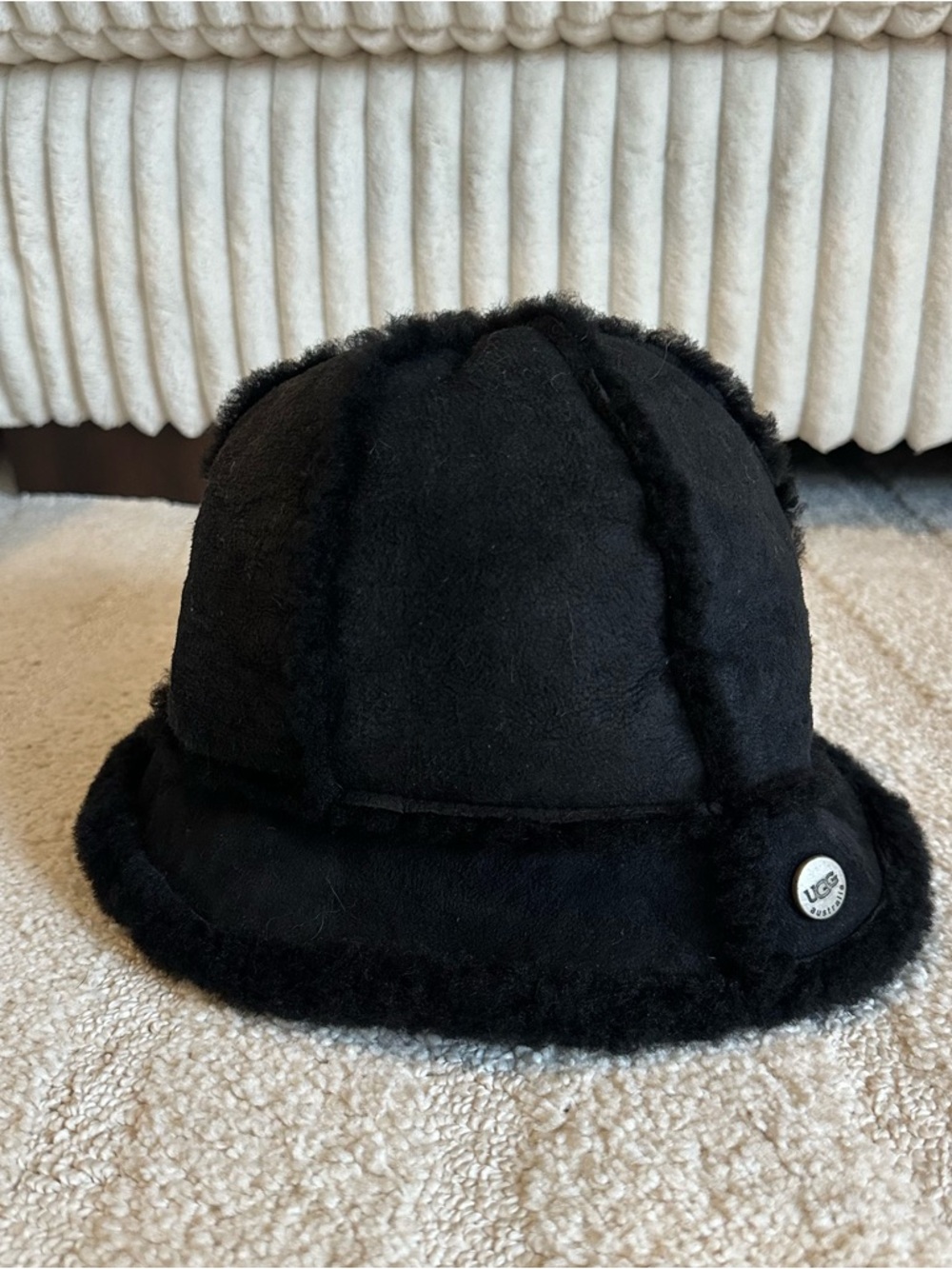 Ugg Women’s Black Shearling Sheepskin Leather Bucket Hat